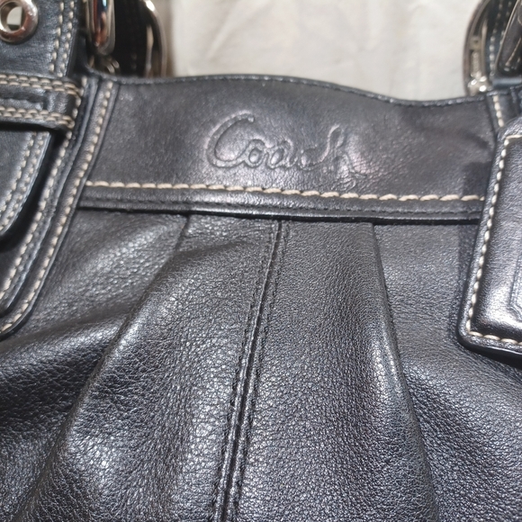 Coach soho tote - Picture 5 of 11